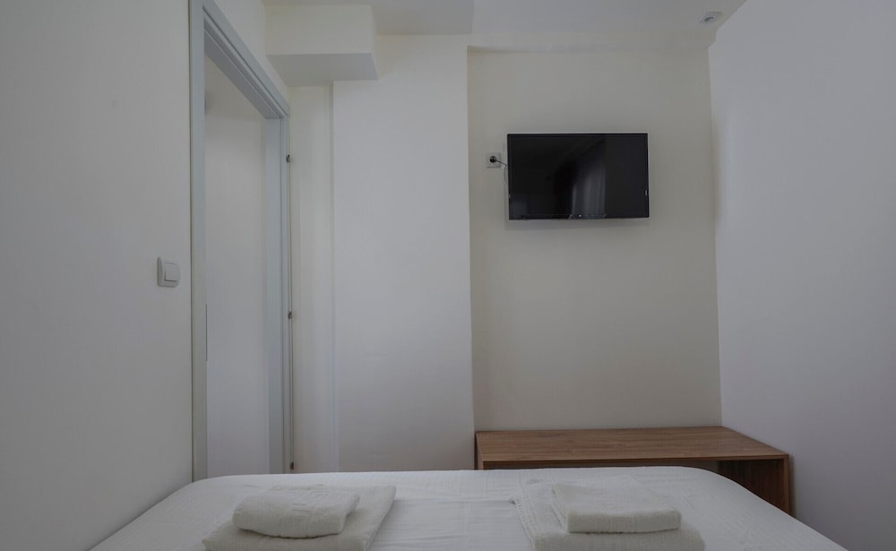 Delejo Resort & Suites