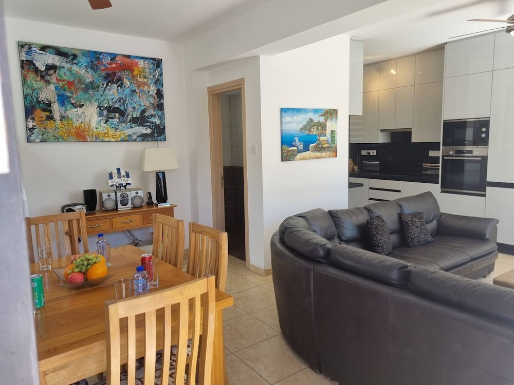 Ennazuse - Beautiful 2 Bedroom Villa in Pernera