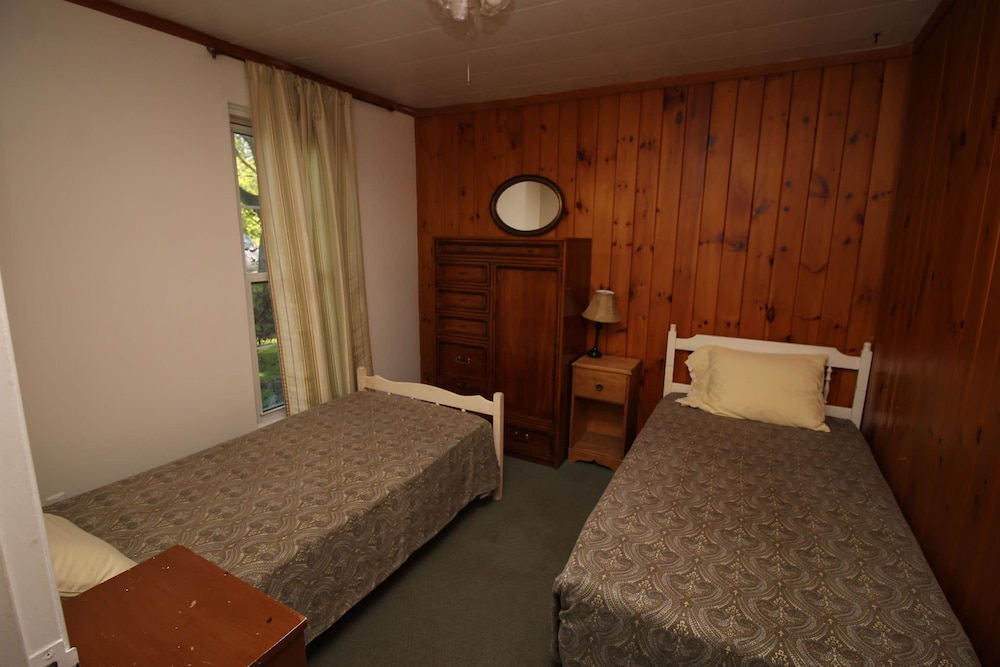 3 Bdrm Country Cottage - Main House - Rosewood Cottages