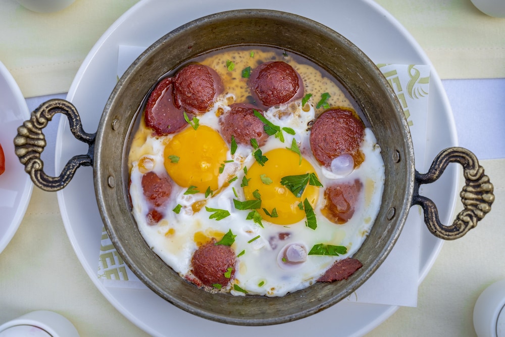 Queen Boutique Hotel - Image 46