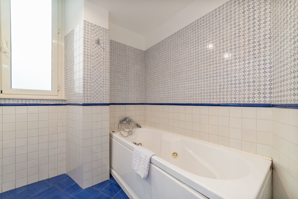 San Giovanni Elegant 6 Pax Apartment