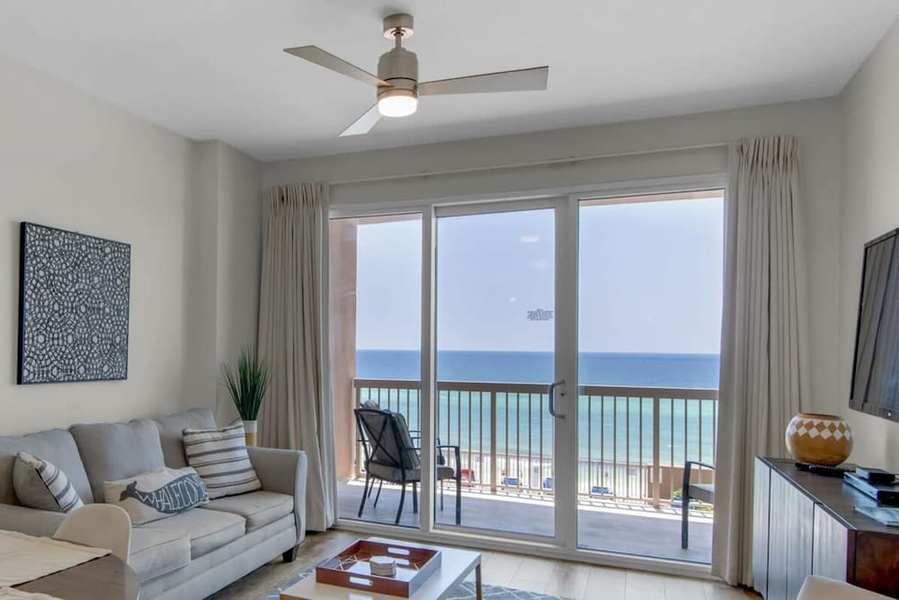 Coastal Condo 607 by Brightwild Beachfront