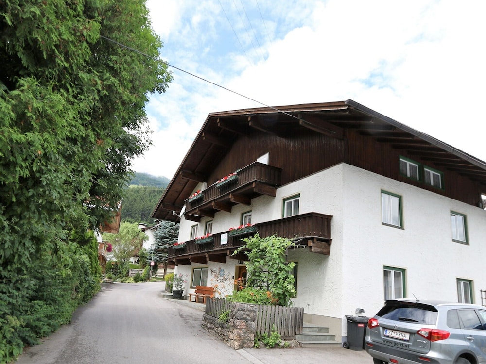 Chalet in Fugen Near Spieljochbahn