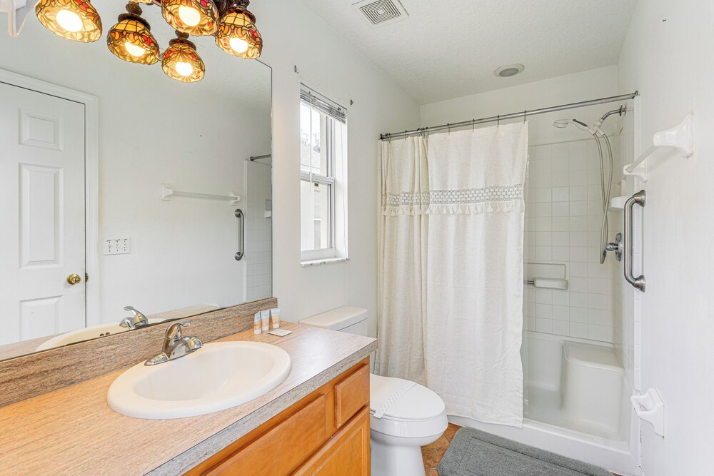3 Mi to Disney World: Poolside Oasis w/ Game Room