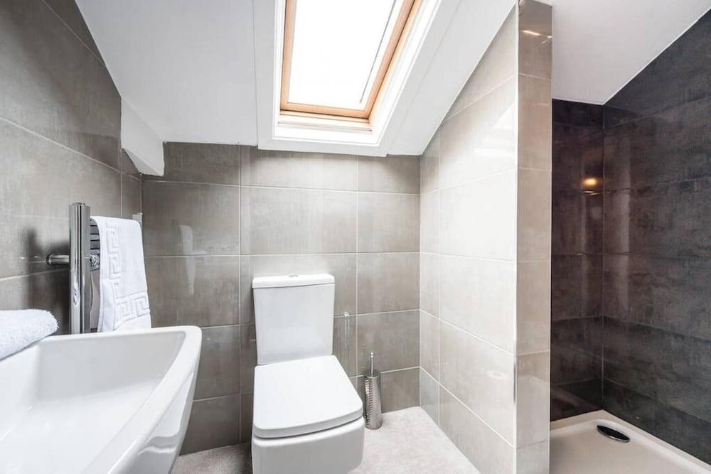 Host Apartments The Kensington Townhouse