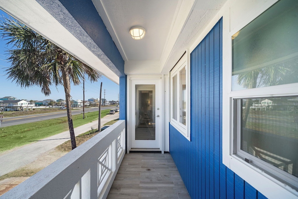 Captain's Manor by Ryson Vacation Rentals