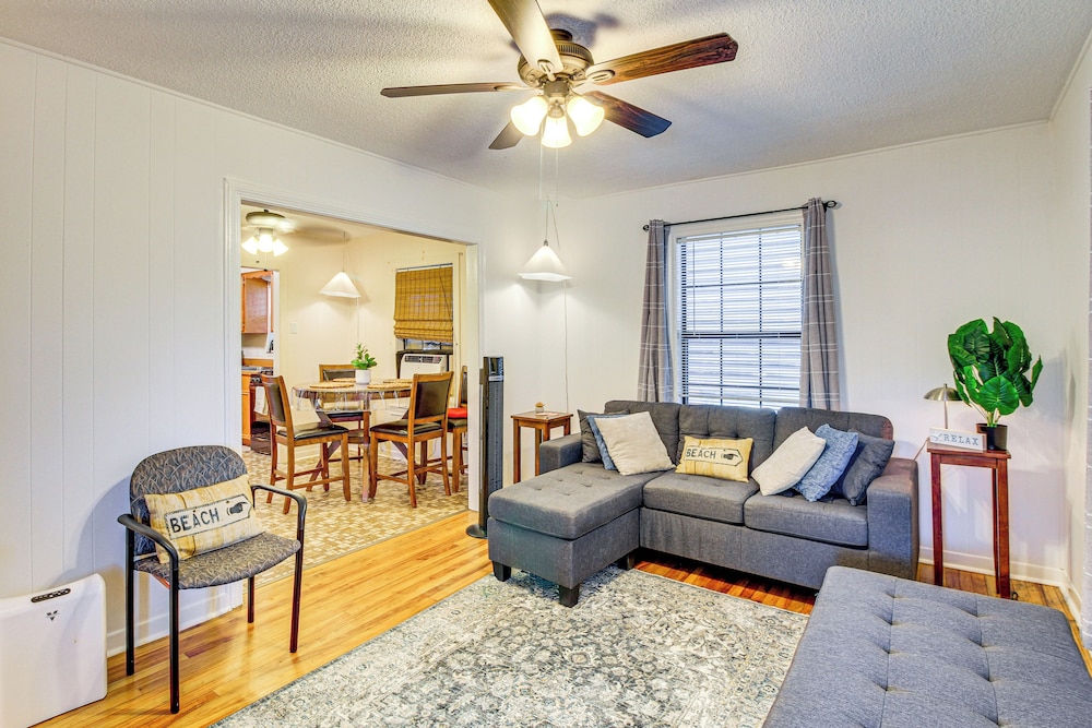 4 Mi to Mcgee Beach: Corpus Christi Home w/ Patio