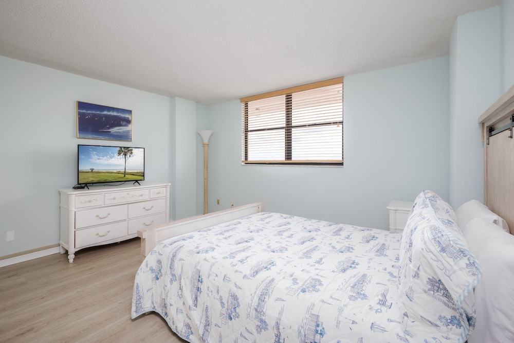 Sand Dollar I 402 by Distinctive Beach Rentals view 4