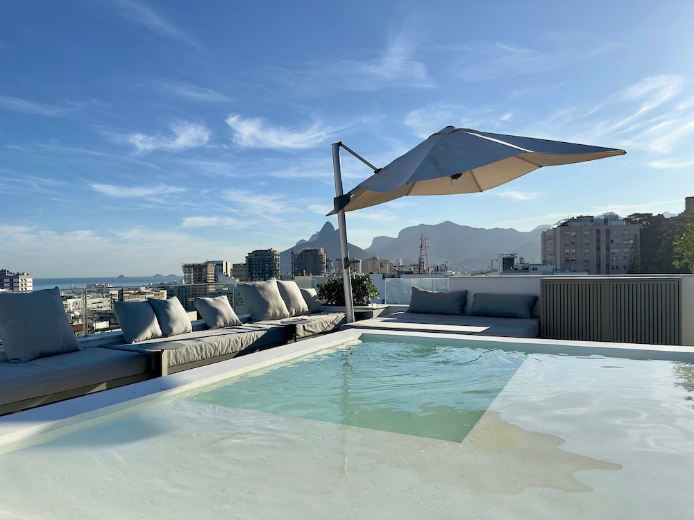 WhereInRio 4 suites luxury penthouse Ipanema