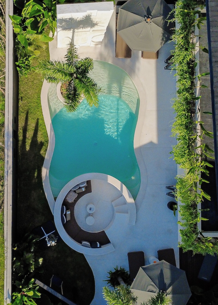 Villa Bōld x Gold At Bōld- Luxury Villas