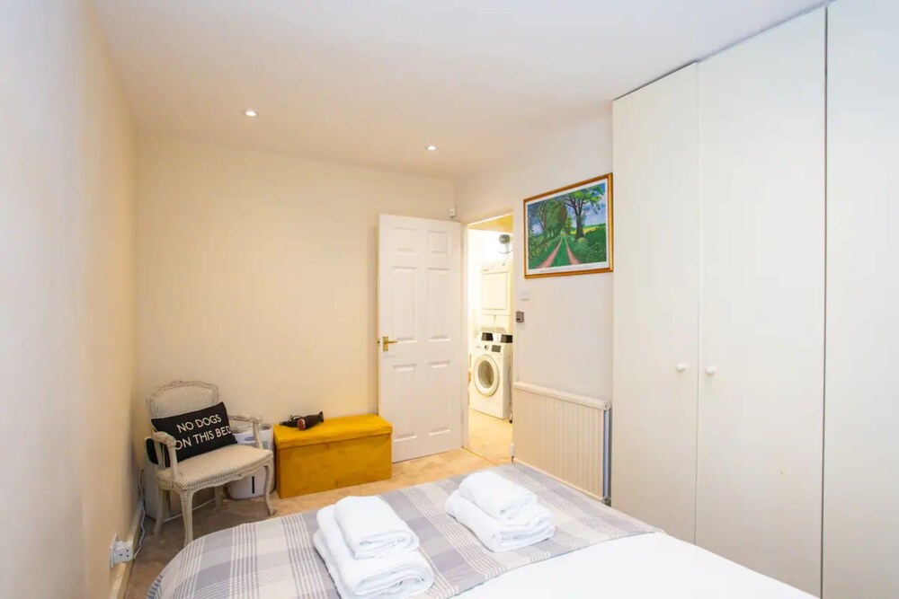 Peaceful 2 Bedroom Apartment in Affluent Fulham