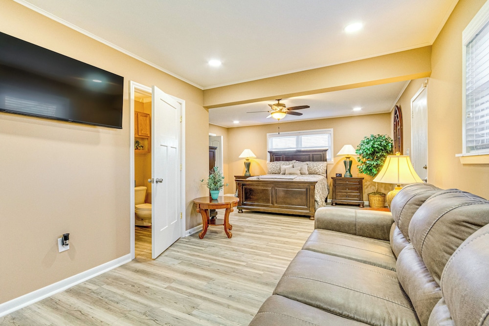 6 Mi to Dtwn: Charming Home in Little Rock