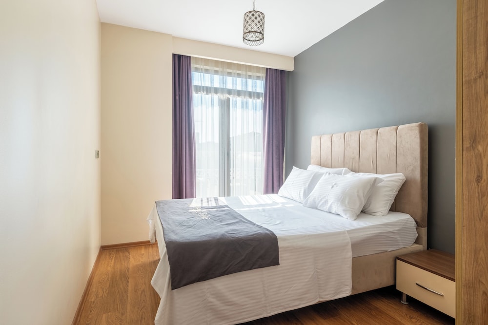 Elits Suits - Image 16