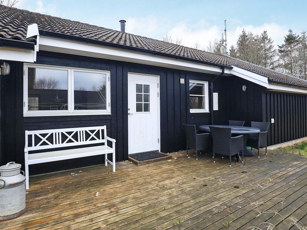 8 Person Holiday Home in Hals view 2