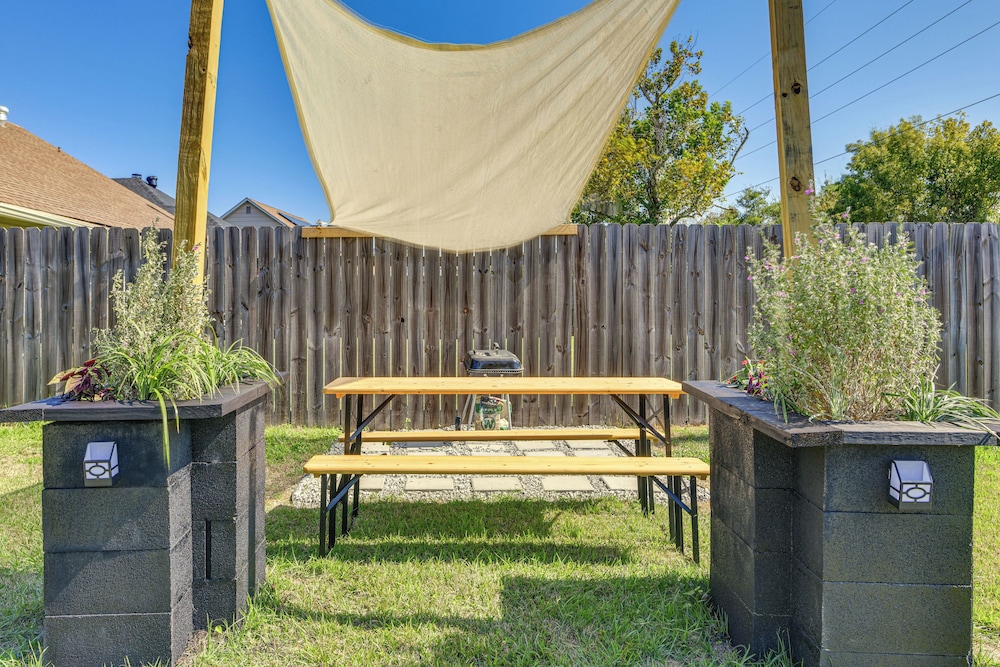 Private Yard & Patios: Family Home in Laplace!