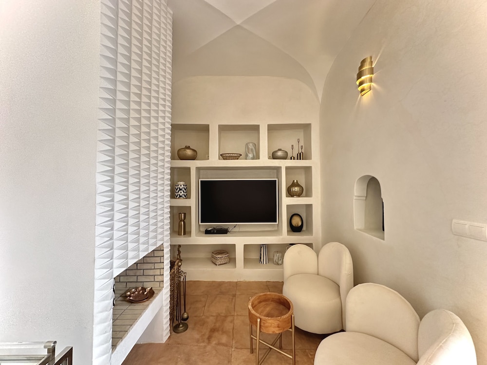 Riad LallaBaya