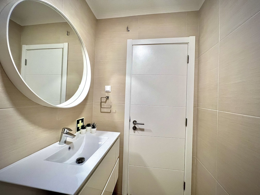 Vilamoura Eden Villa With Pool by Homing