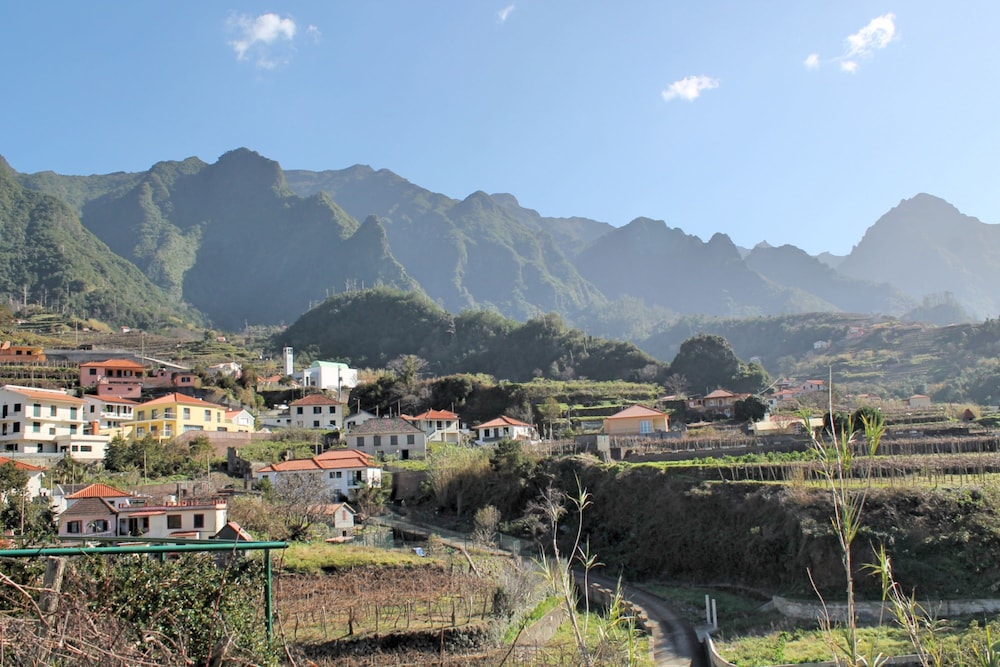 Dinis Country Apartment by Our Madeira