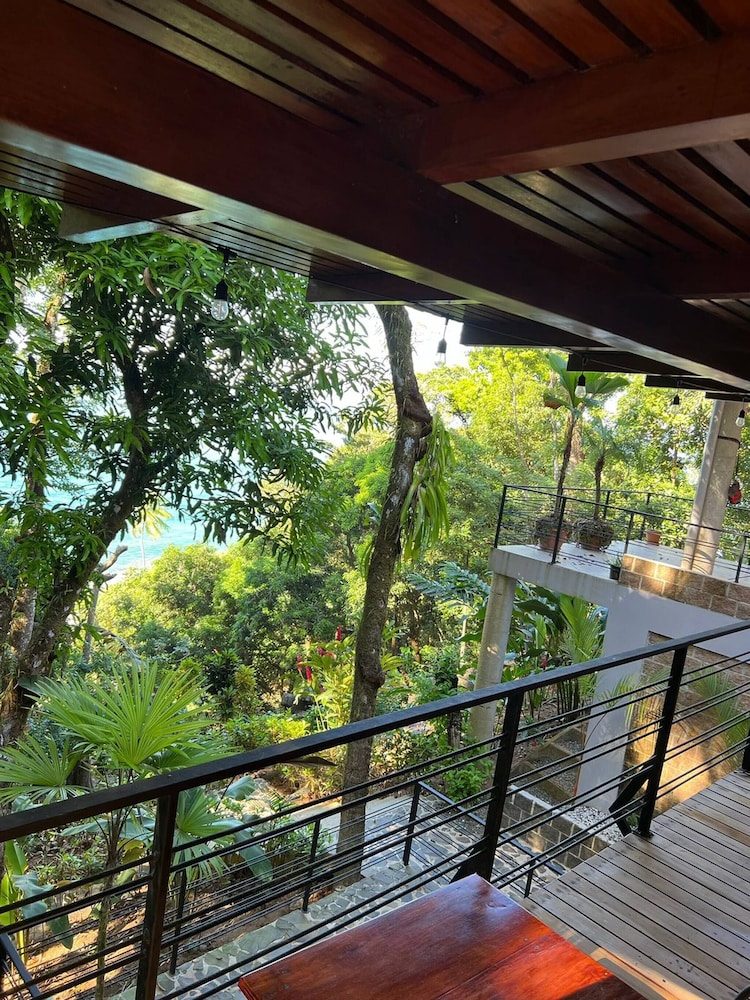 Luxurious Rainforest Retreat in Drake Bay, Osa, Costa Rica