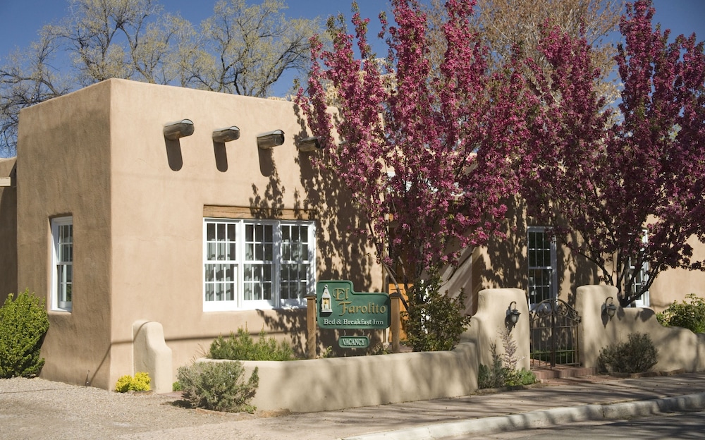 El Farolito Bed & Breakfast Inn