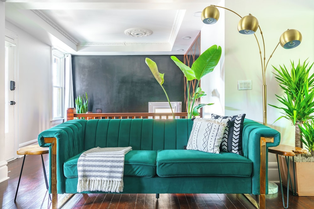 Jungle House Boutique Suites – Short North & Convention Center