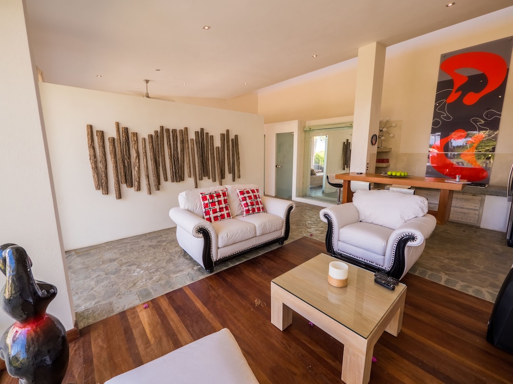Villas Agua Dulce - Villa Eden