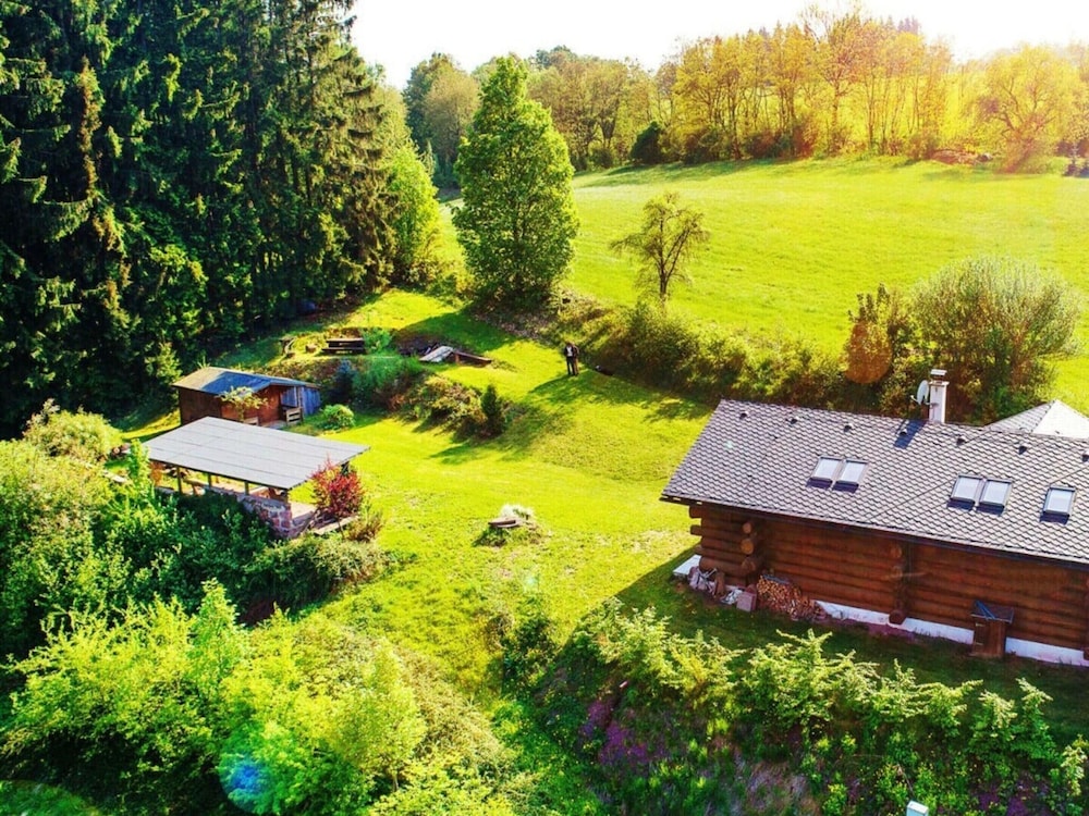 Spacious Holiday Home With Internet