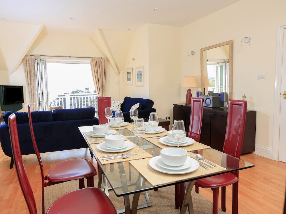 6 Grafton Towers view 3