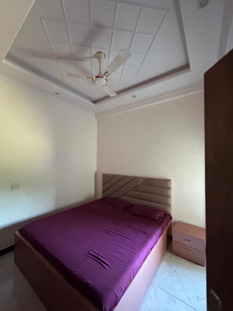 Hotel Lush by Ravindra