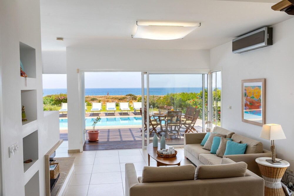 Protaras Seafront Villa Alia