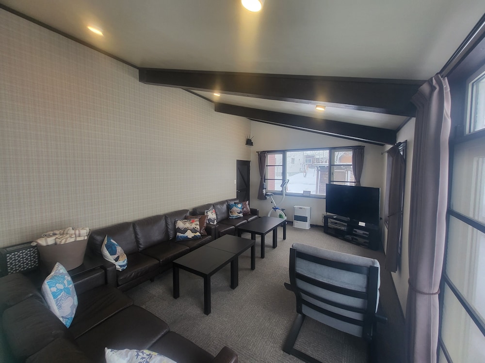 Hakuba Powder Lodge