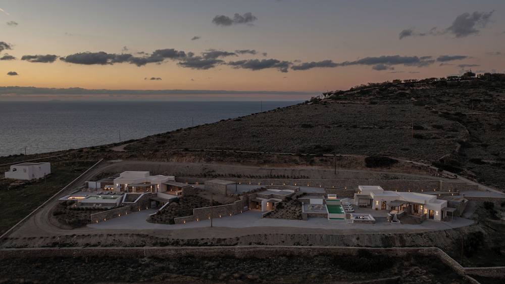 AVERA VILLAS