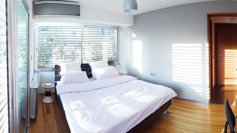 Achrafieh Apartments