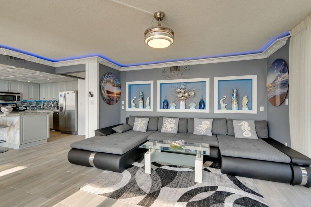 Luxury Panama City Beach Condo w/ Boat Slip!