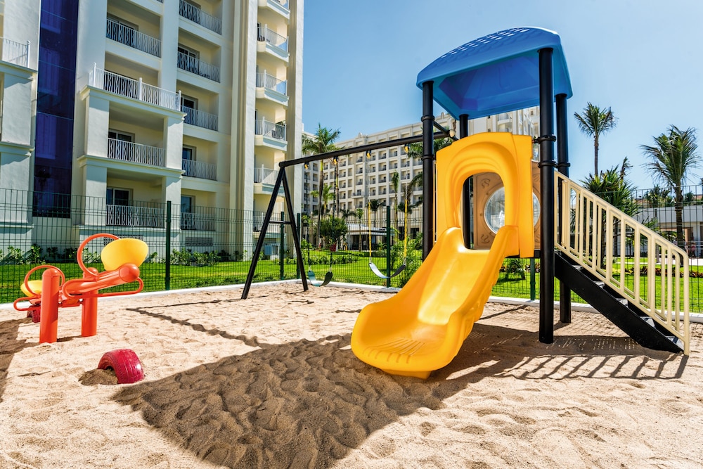 Puerto Vallarta Vacations - Hotel Riu Vallarta - All Inclusive - Property Image 51