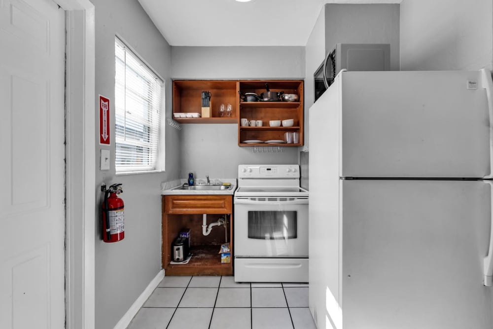 Triplex With 3 Bedrooms 6 Min Beach Free Parking