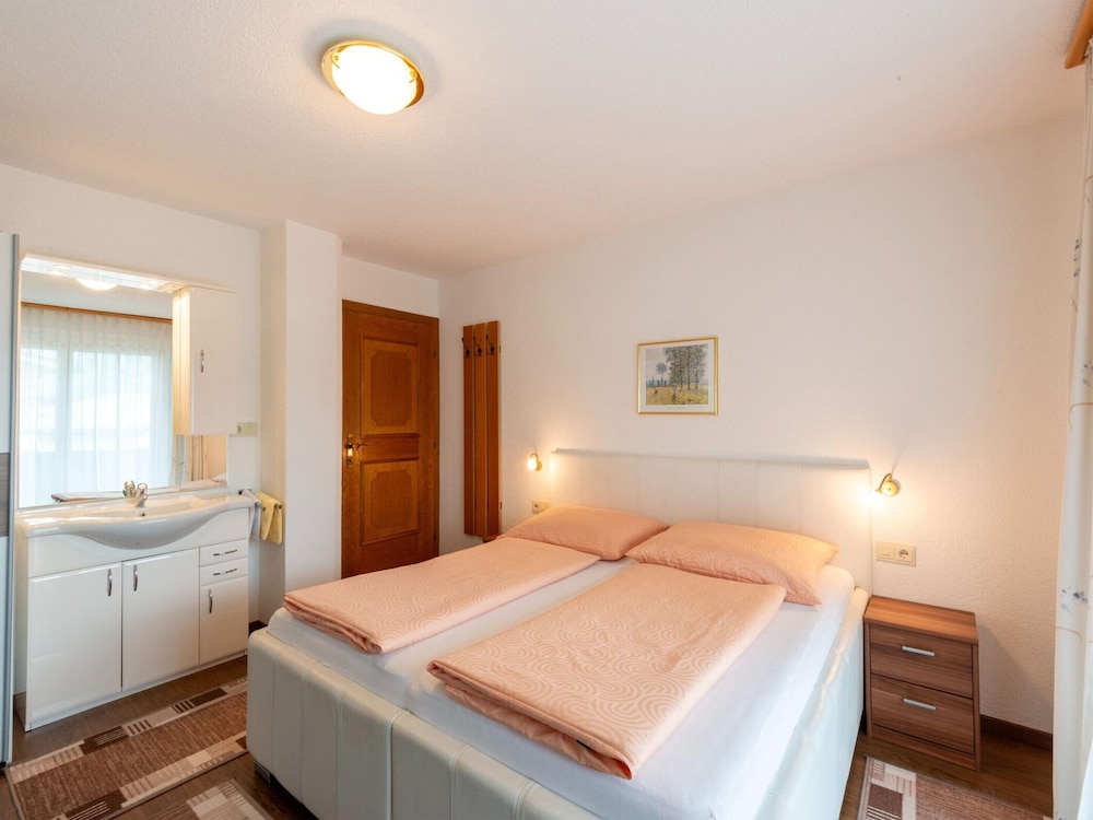 Apartment in Fugen Near Spieljochbahn