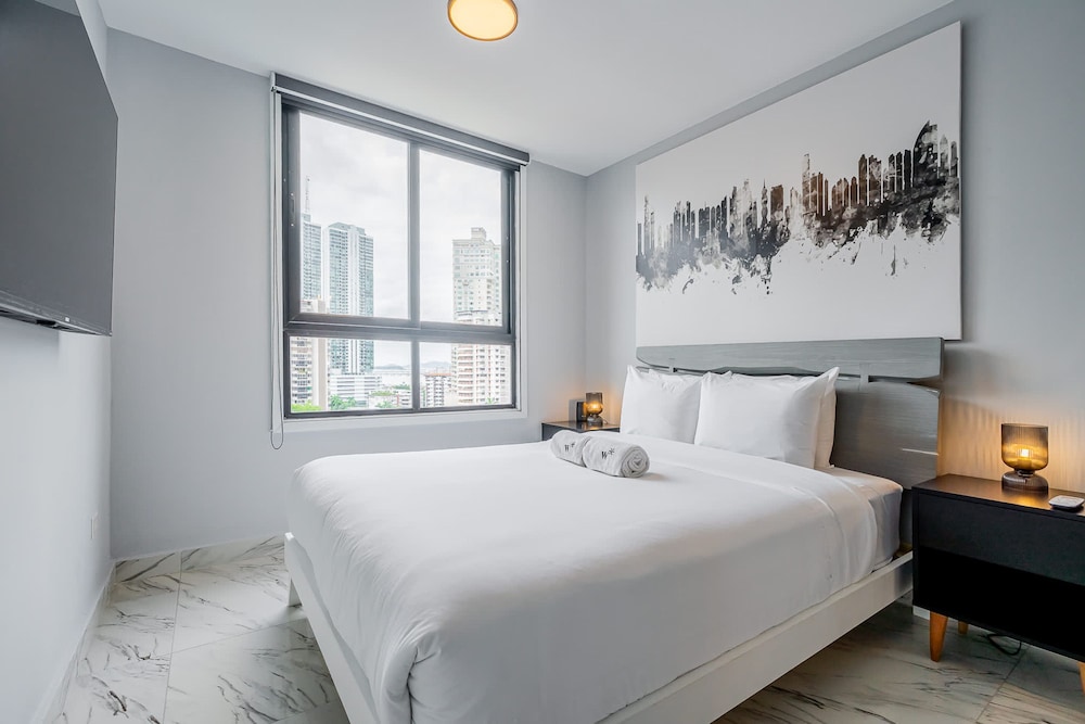 w Situated 1BR w Beautiful View in Calle 50