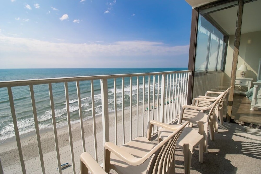Sands Beach Club 1027 2 Bedroom Condo