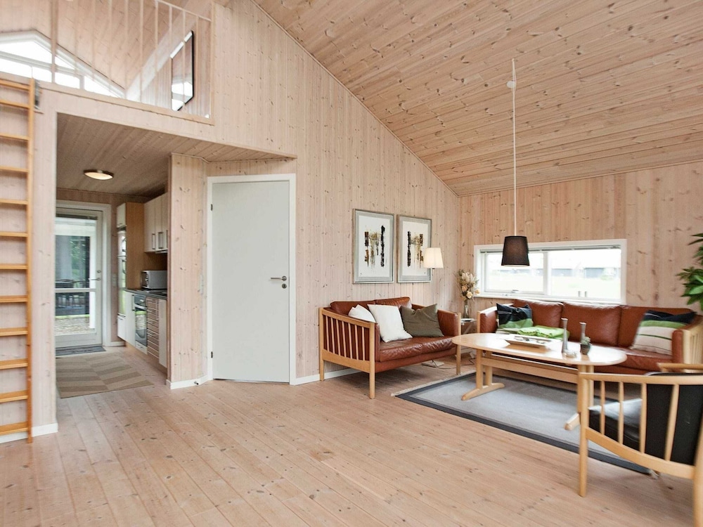 Picturesque Holiday Home in Ulfborg near Sea view 4