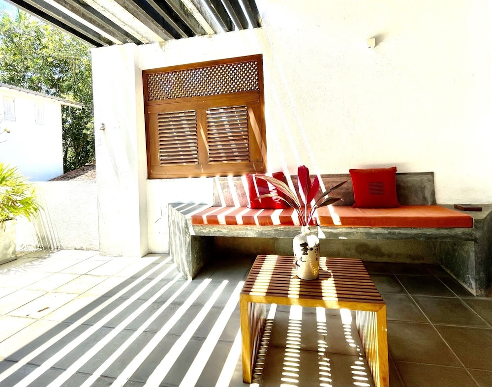 Isana Beach House