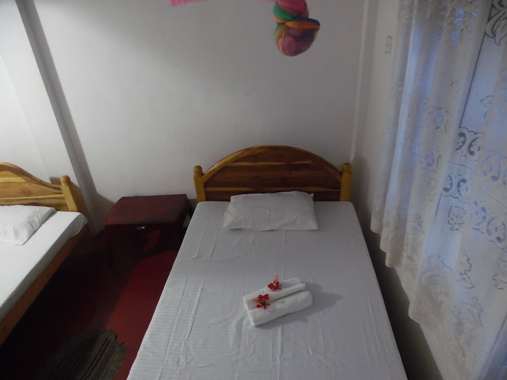 Little Guest view 3