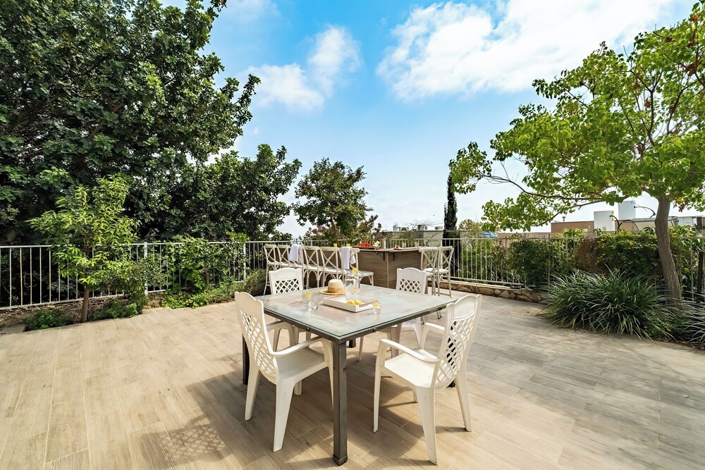 Rosh HaNikra Garden Villa by Sea N' Rent
