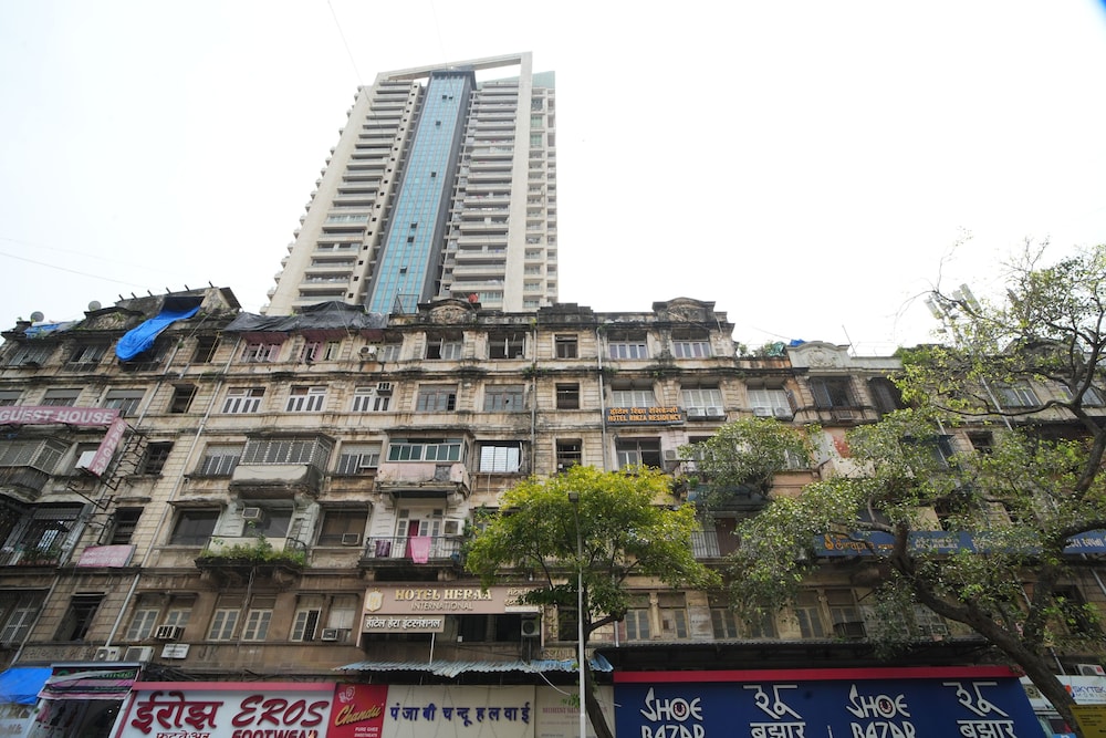 Hotel Rinza Residency