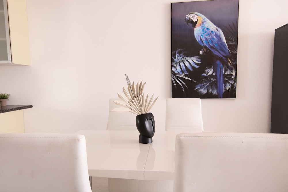 Phaedrus Living Beachfront Villa Morona