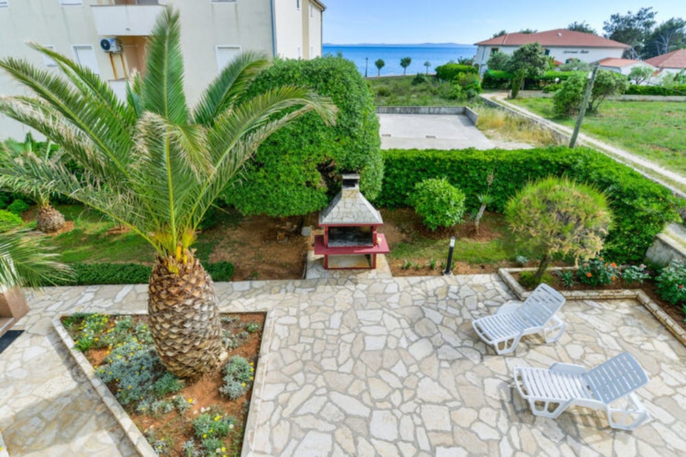 Apartment on Vir Island Near Sandy Beaches