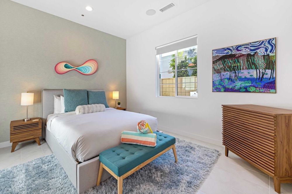 Lumen at Tahquitz: New Build With Pool, Fire Pit & Designer Interiors