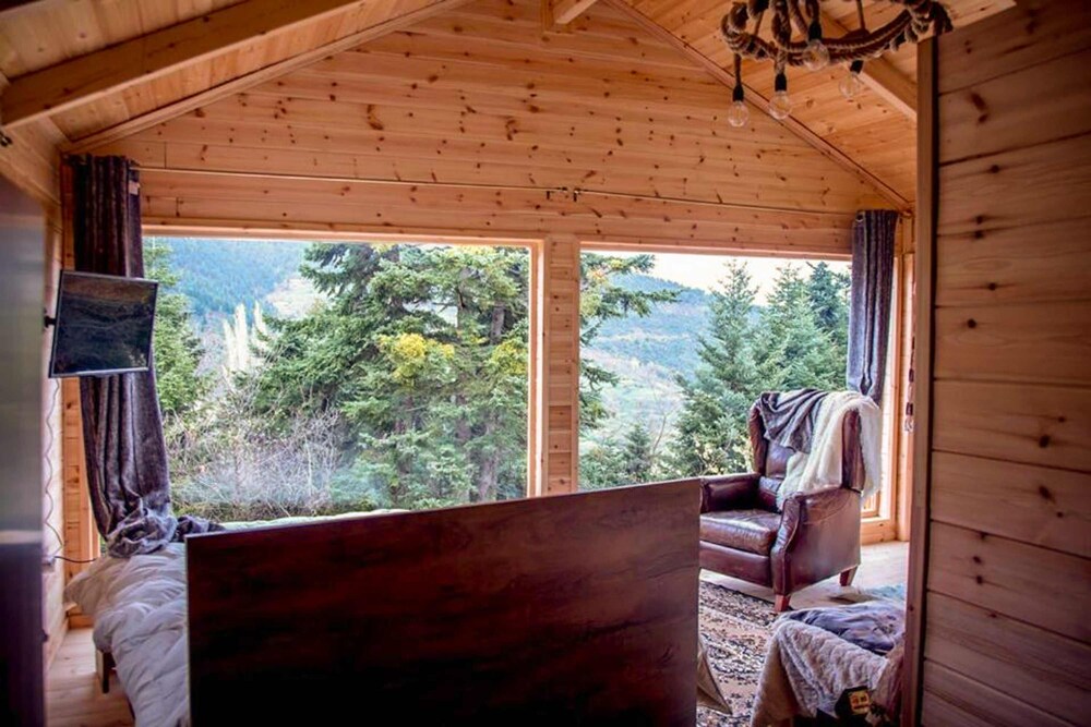 Kedra Village Cozy Chalet - Mountain Getaway