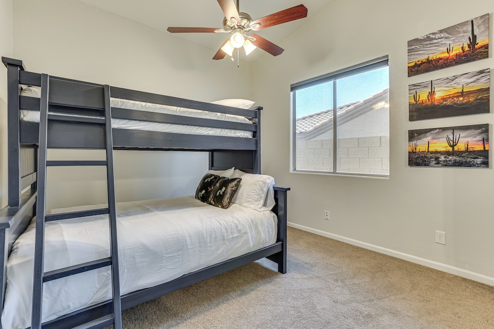 Fenced Backyard Oasis: Pet-friendly Avondale Home