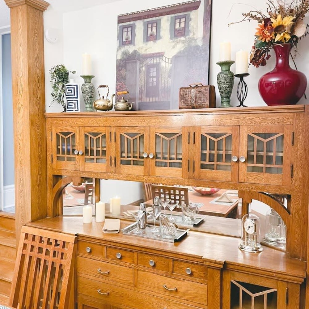 4BR 2BA Home in Charming St Paul - Sleeps 10